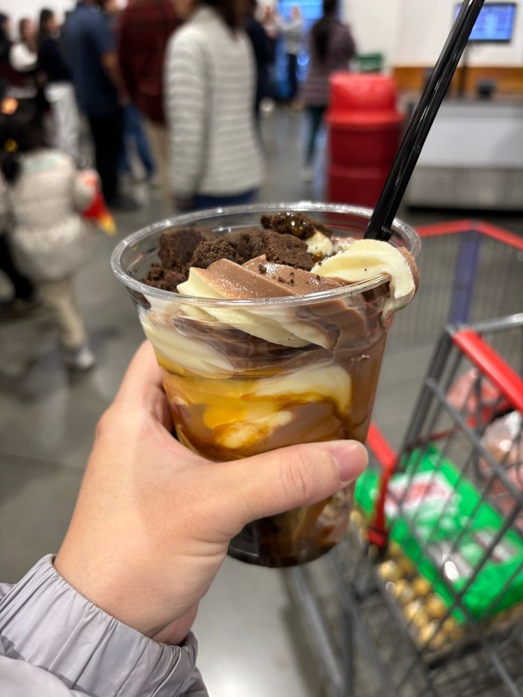 Chocolate Vanilla swirl caramel brownie sundae