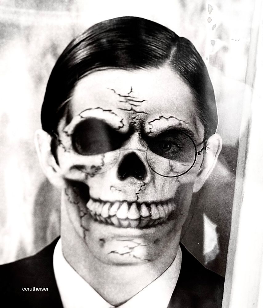 Ghoulish face of a skeleton 