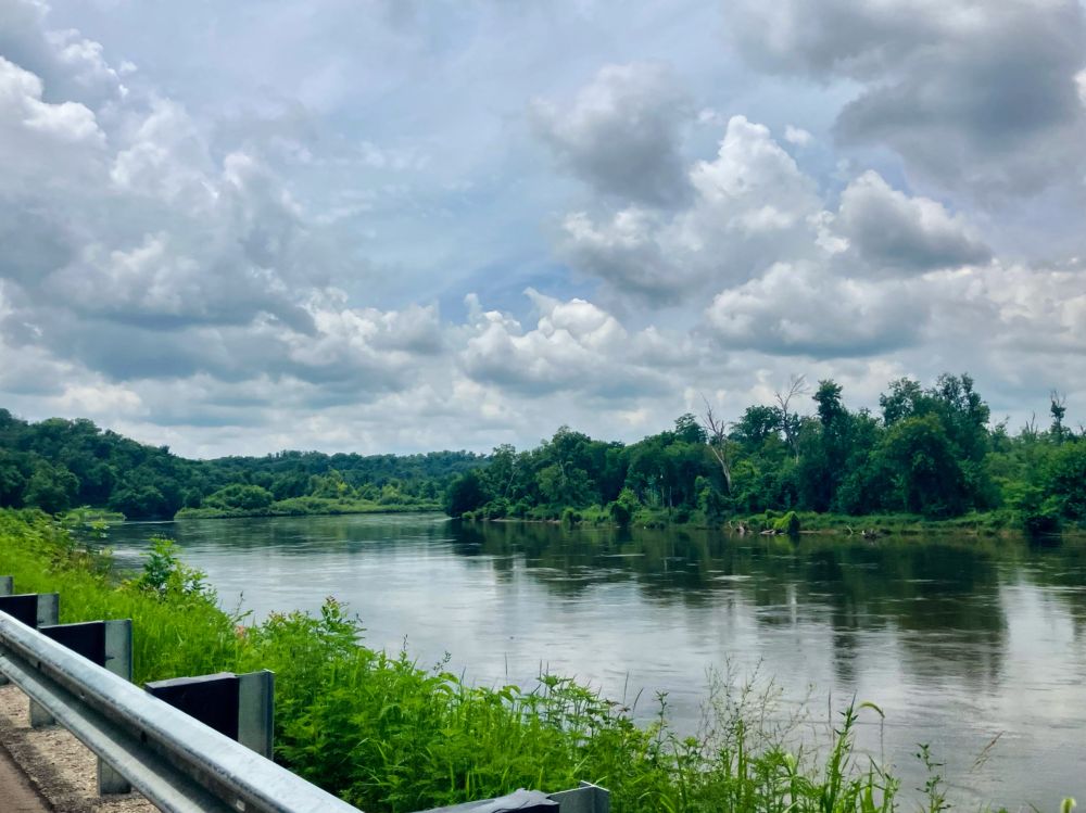 cruising along the cedar river on ellis road this afternoon #cycling 