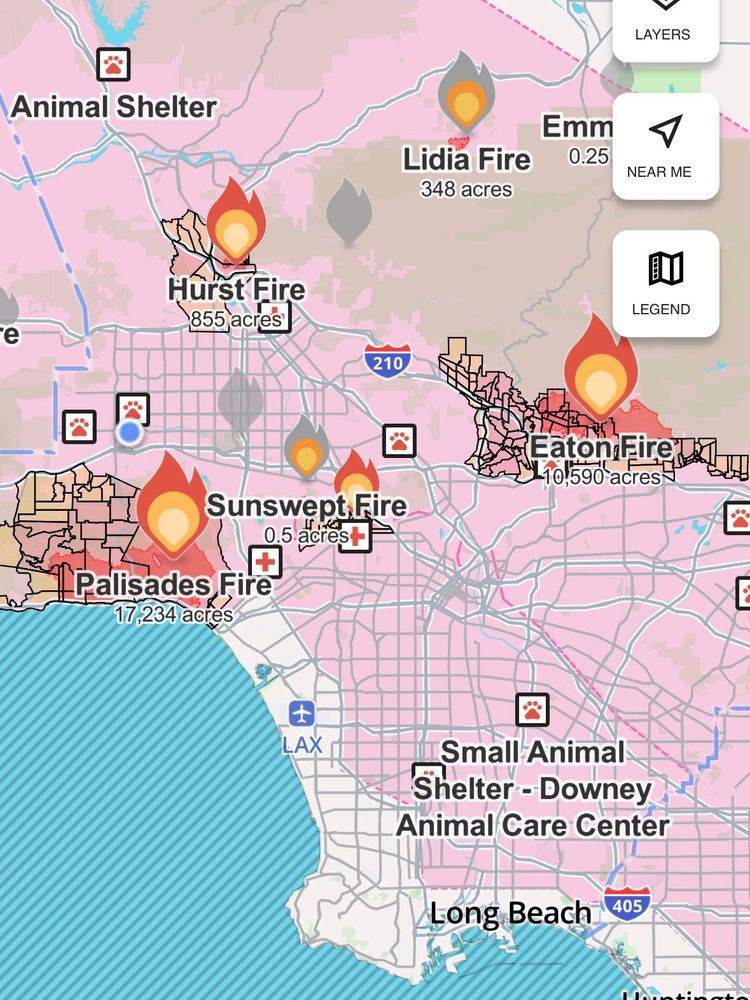 Map of Los Angeles fires from the Watch Duty app.