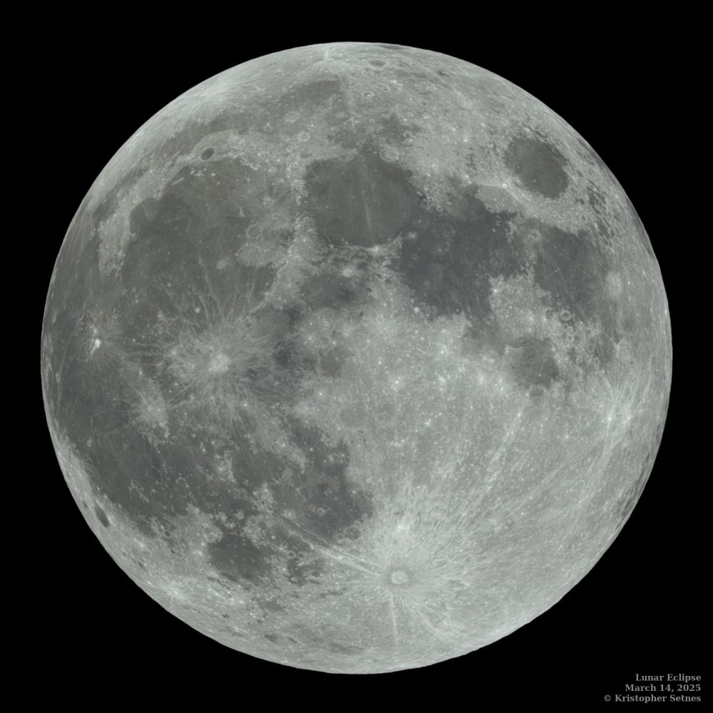 The moon before the eclipse.