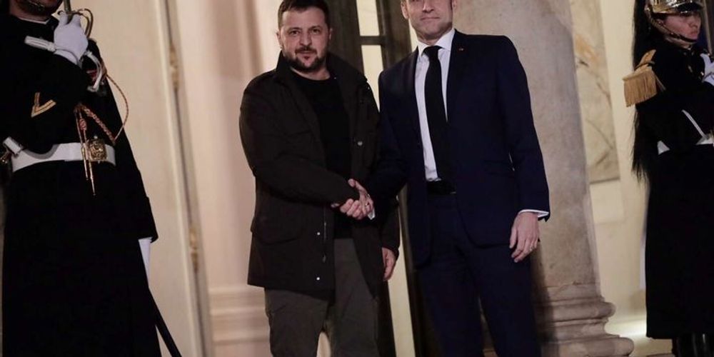 En direct, guerre en Ukraine : à Paris, Zelensky et Macron ont signé un accord bilatéral de sécurité entre la France et l’Ukraine