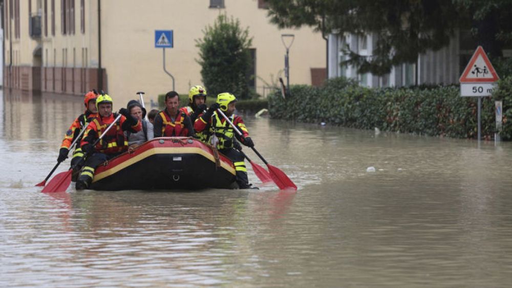 Around a thousand people evacuated as flooding hits northern Italy