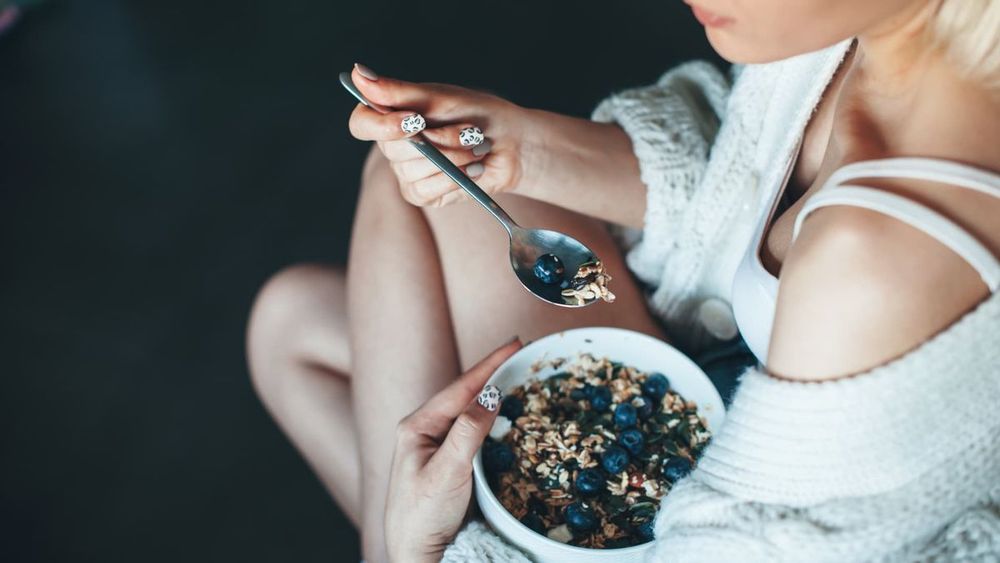 You don't need a big slab of meat every day to meet your protein needs. In fact, research has continuously said that eating too much animal-based protein can be bad for your health in the long run. Heart surgeon and gut health doctor Stephen Gundry shares his top six high-protein foods.