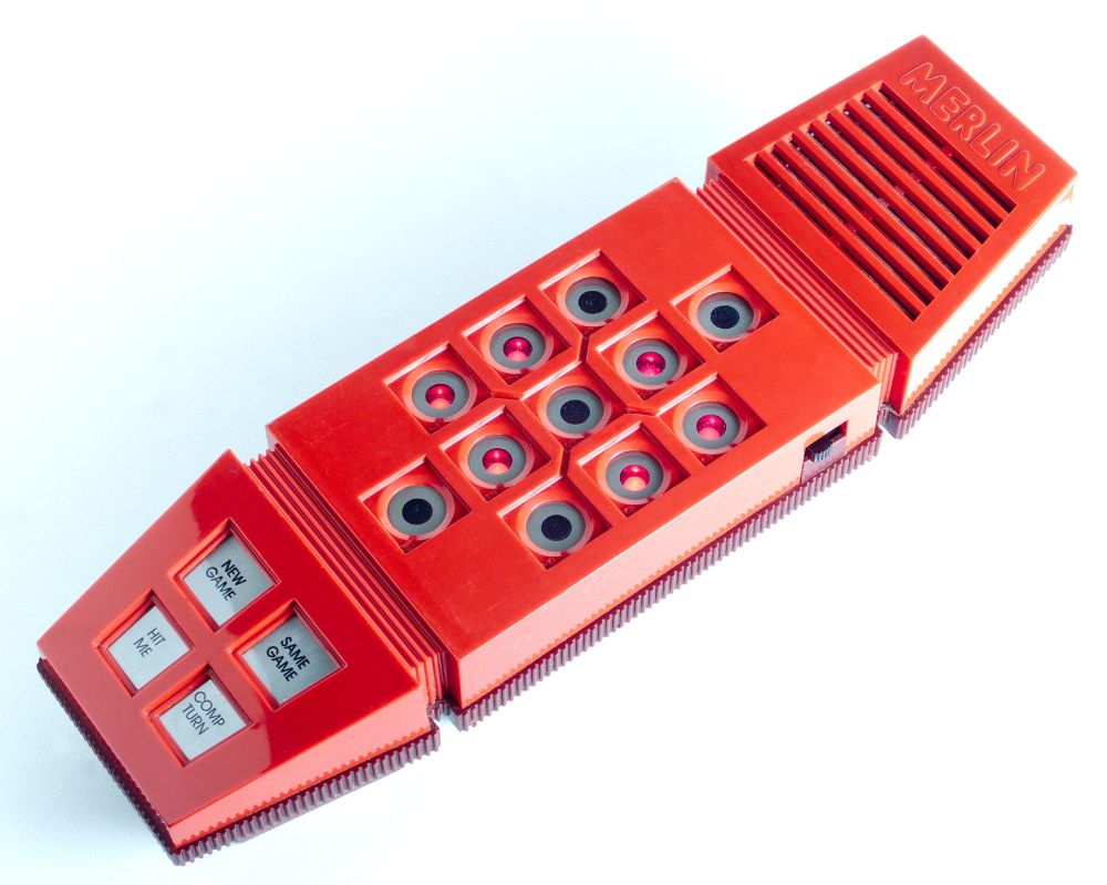 merlin hand held game by parker brothers By Junkyardsparkle - Own work, CC0, https://commons.wikimedia.org/w/index.php?curid=26111052