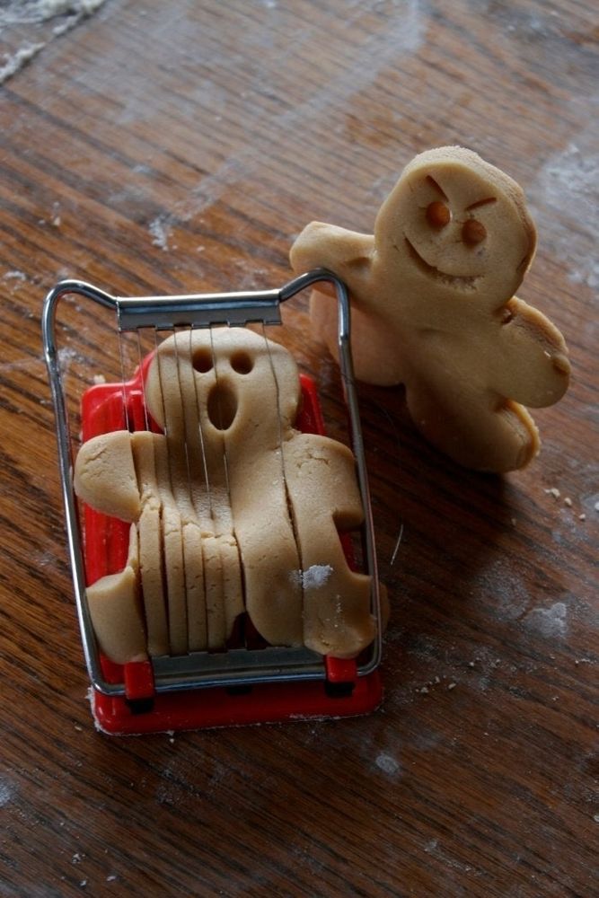 Evil gingerbread slicer 