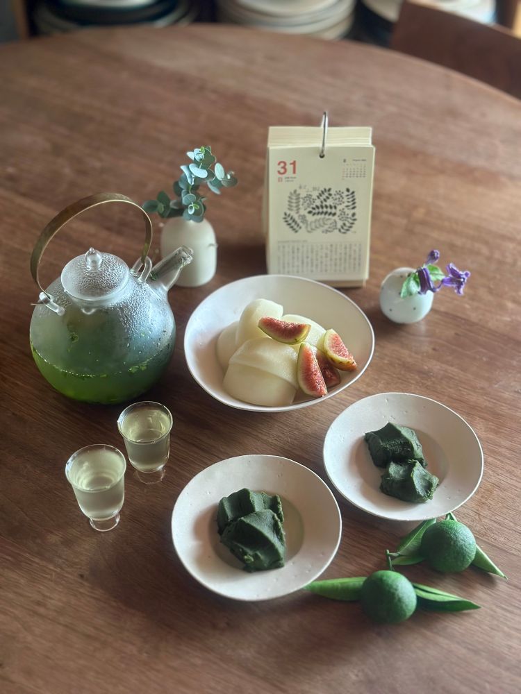 お福餅抹茶、梨と無花果、水出し玉露
我が家スダチは初収穫