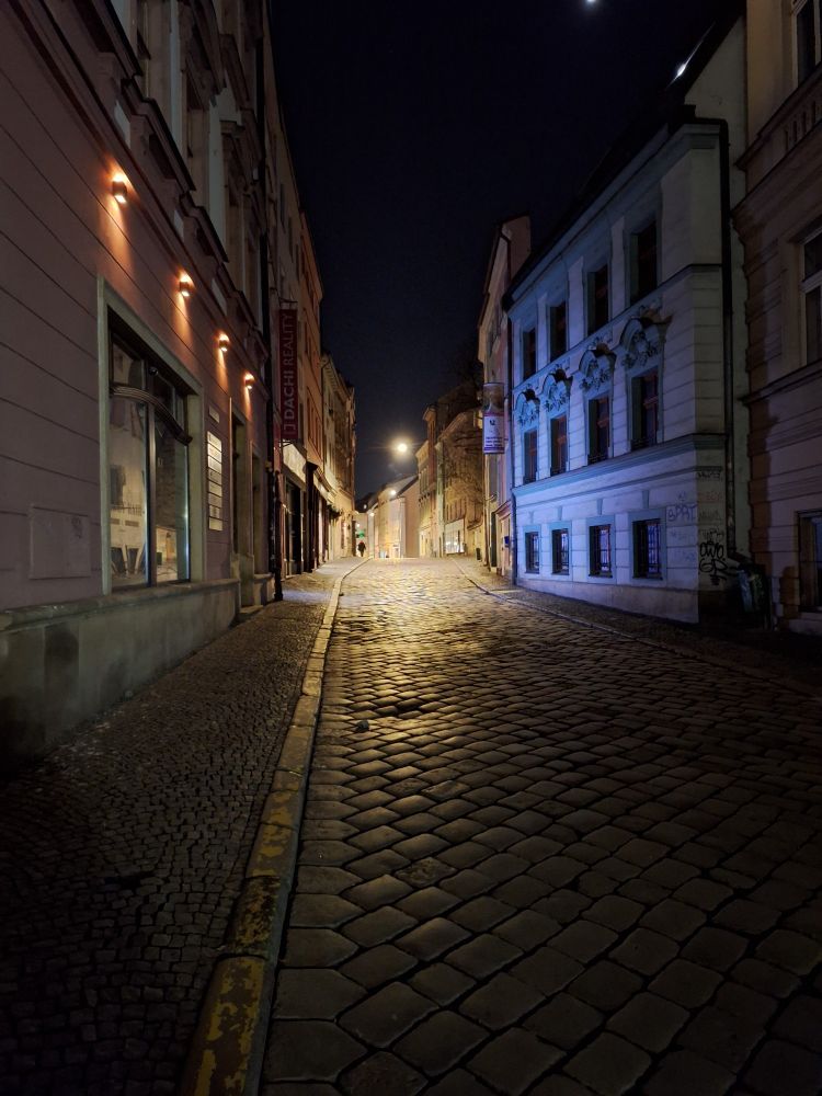 Night view of cobbled stone street