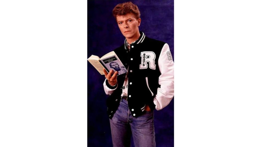 David Bowie's Favorite Books Categorized