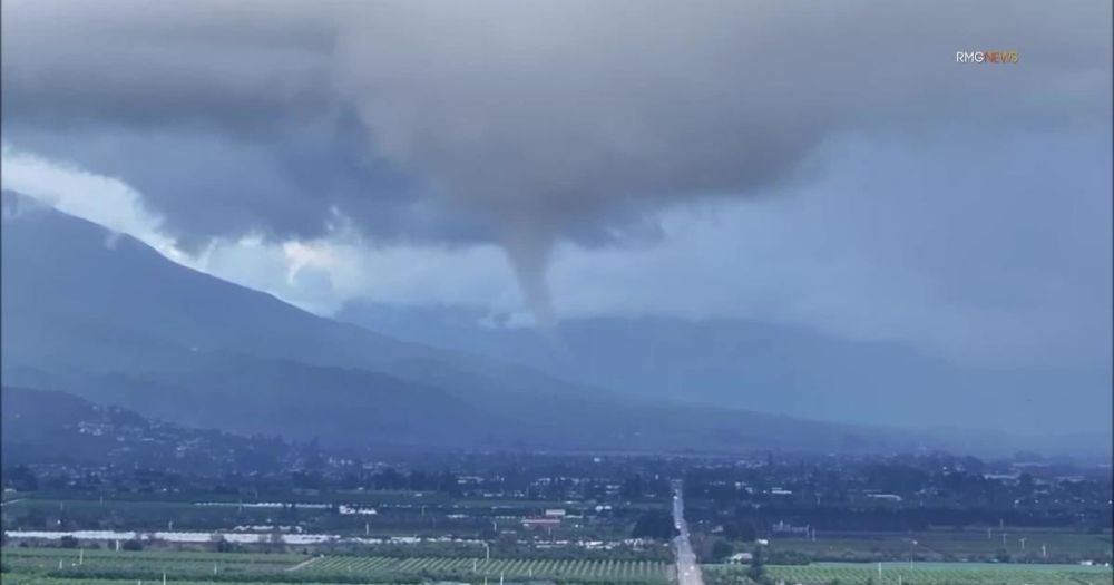 Funnel cloud appears near Santa Paula