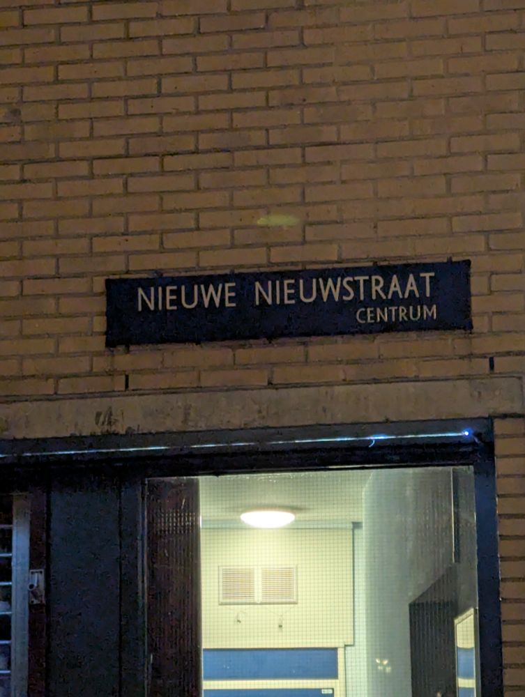 nieuwe nieuwestraat (new new street)