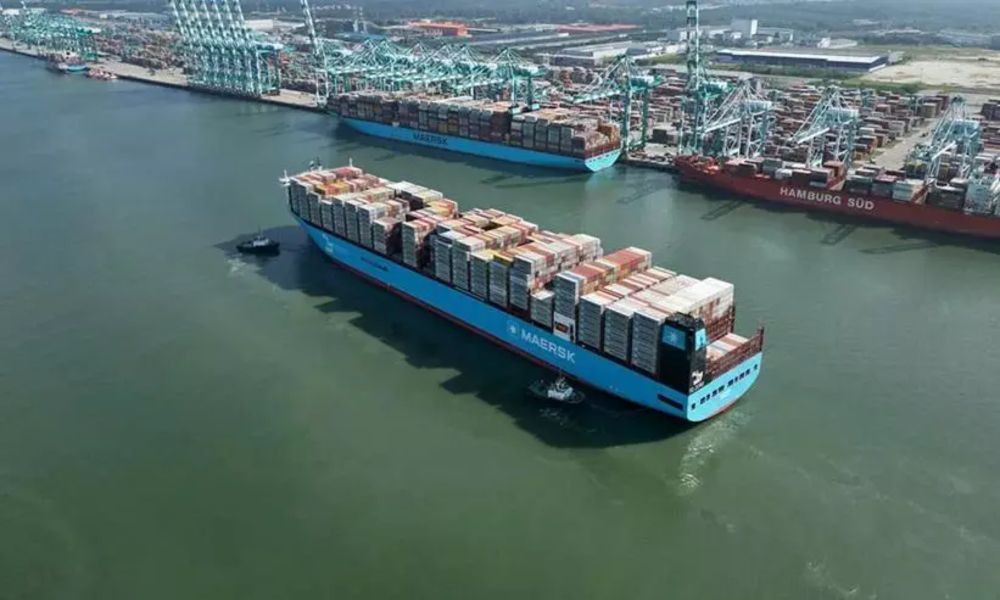 Global schedule reliability drops MoM in July, Maersk most reliable