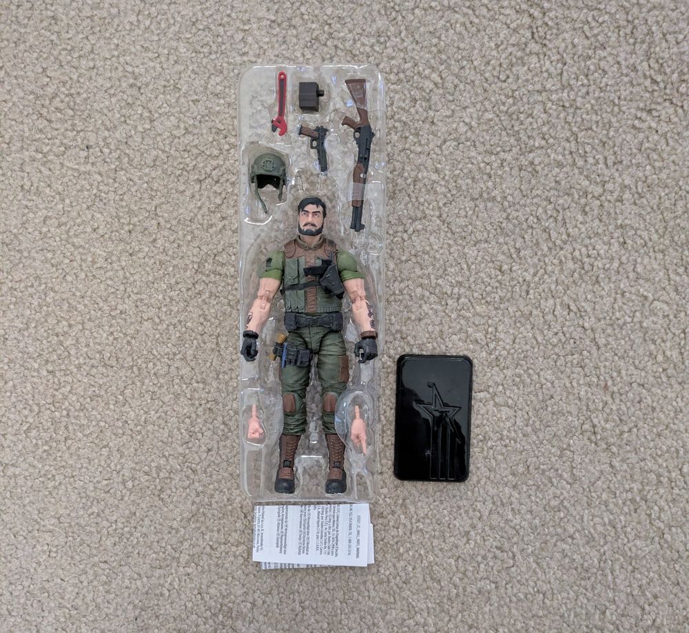 Transferred figure into Rock n Roll's tray.