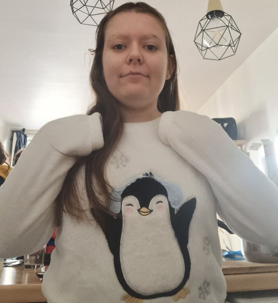 Photo de moi avec mon superbe pyjama pingouin en pilou pilou