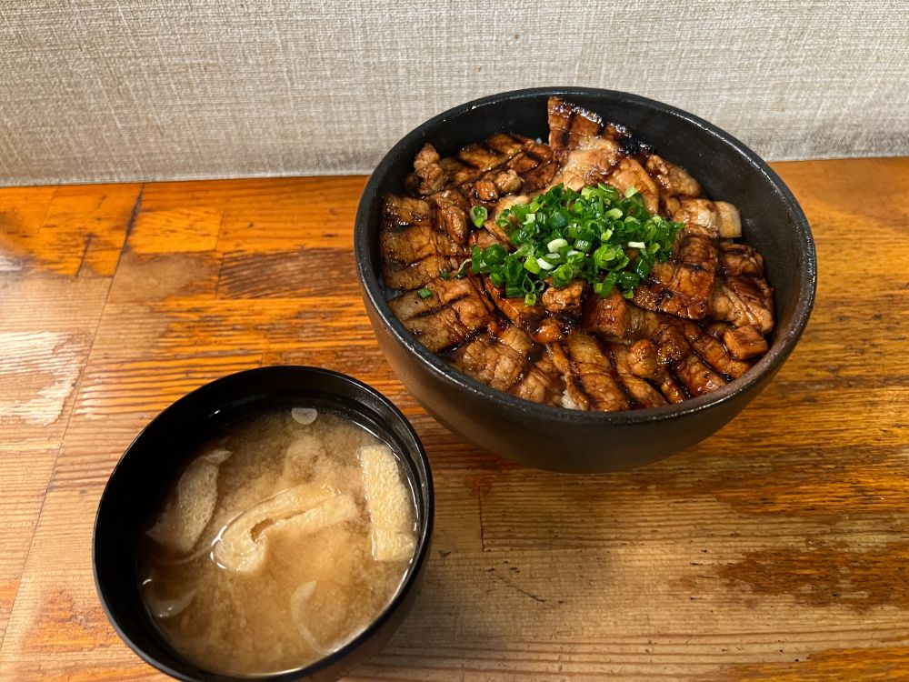 お茶の水豚野郎