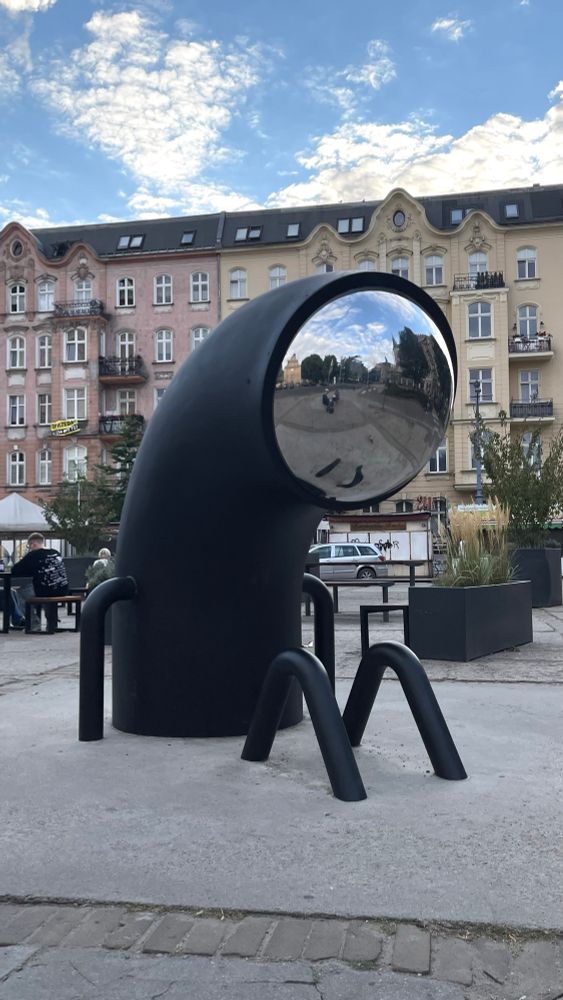 The original Mr. Pan Peryskop on the market square.