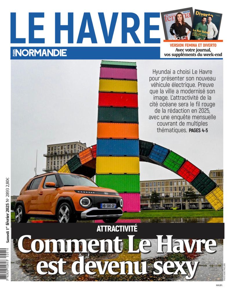 Une du journal Paris Normandie Le Havre. Titre : Comment Le Havre est devenu sexy. Photo : une voiture orange garée devant la catène de containers 