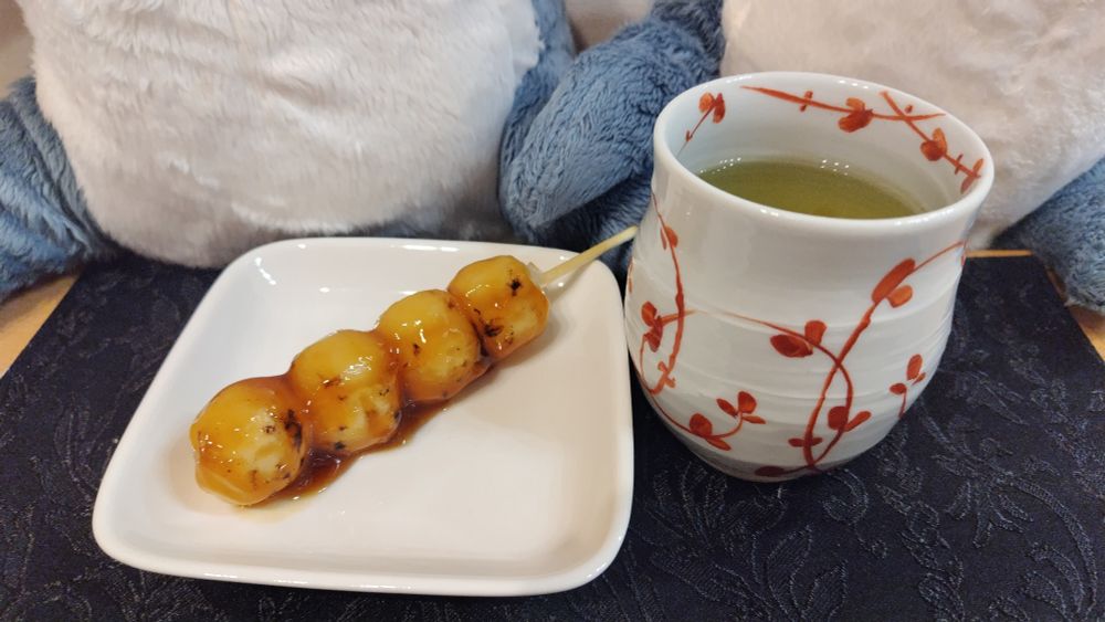 煎茶堂東京
てんみょう
みたらし団子