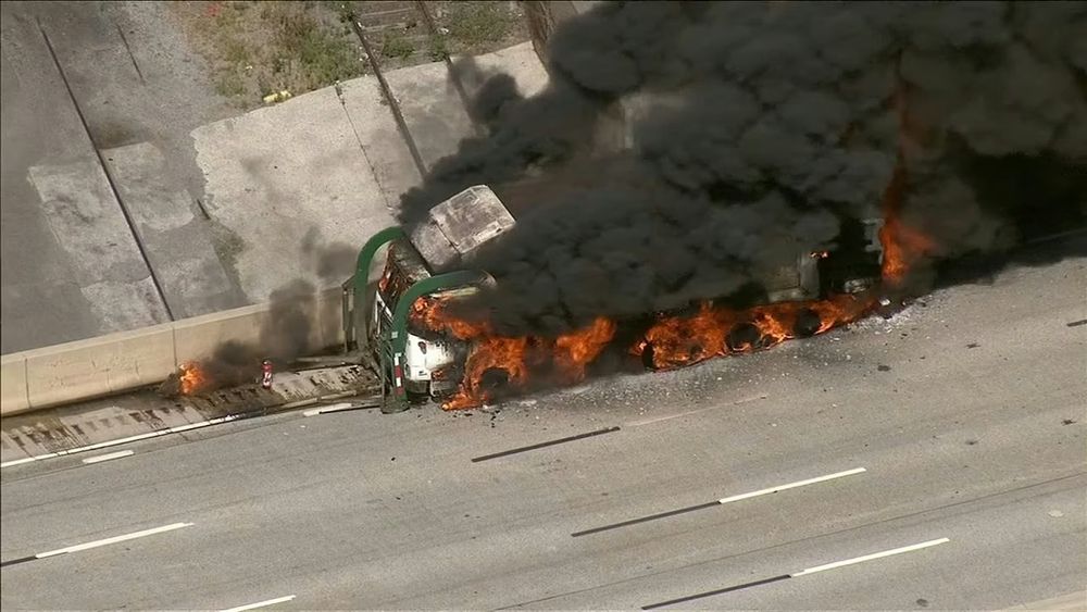Trash truck on fire I-95 South in Philadelphia