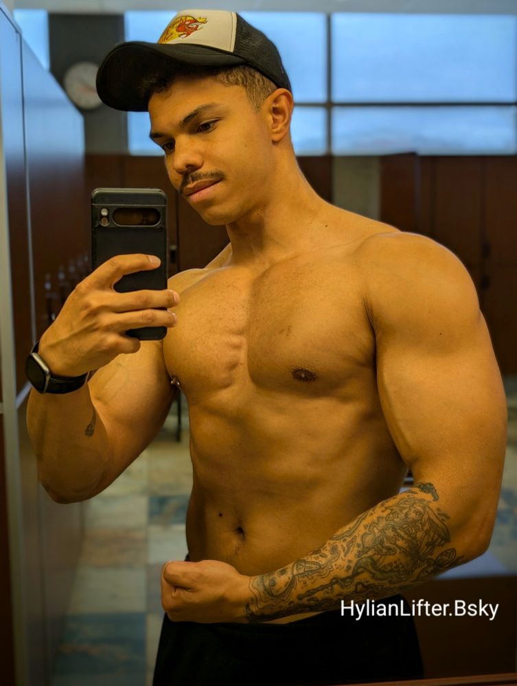 Gym bro sleeve tattoo flexing biceps pecs mustache muscles muscle worship gay bodybuilder bodybuilding delts shoulders inked bros black twunk himbo