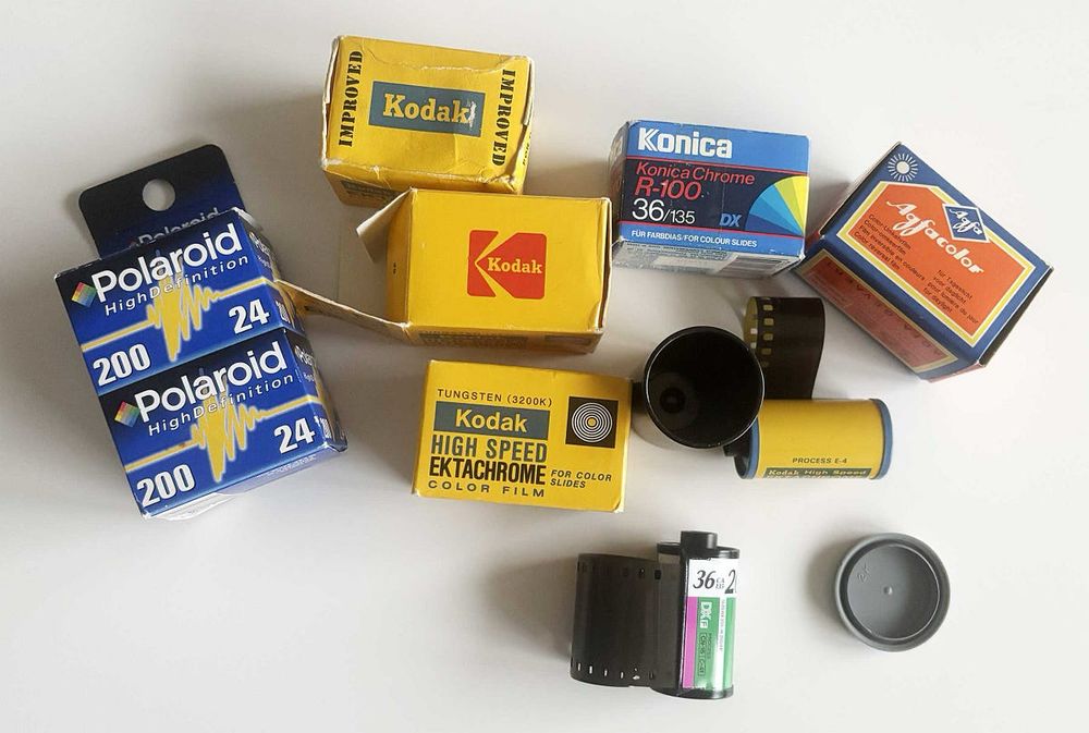 [1983] Warm memories: revisiting the nostalgic allure of the 35mm film format