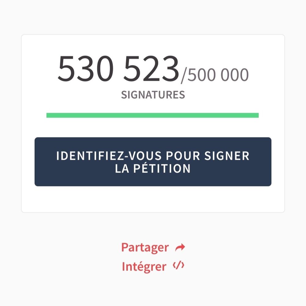 Décompte des signatures de la pétition contre la loi qui dépasse les 500 000.