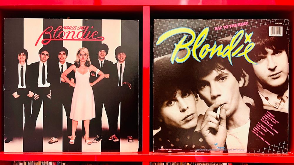 Vinyl shelf with Blondie’s Parallel Lines and Eat to the Beat on display #blondieband #vinylsky
