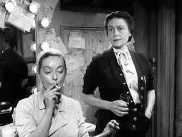 Bette Davis (Margo) and Thelma Ritter (Birdie) in All About Eve. Birdie is fed up with Margo “playin’ Hamlet’s mother.”