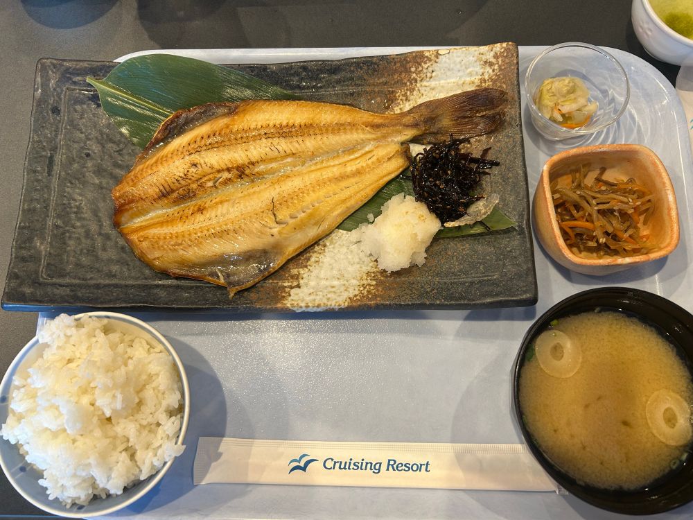 ほっけ定食（フェリーのレストラン）