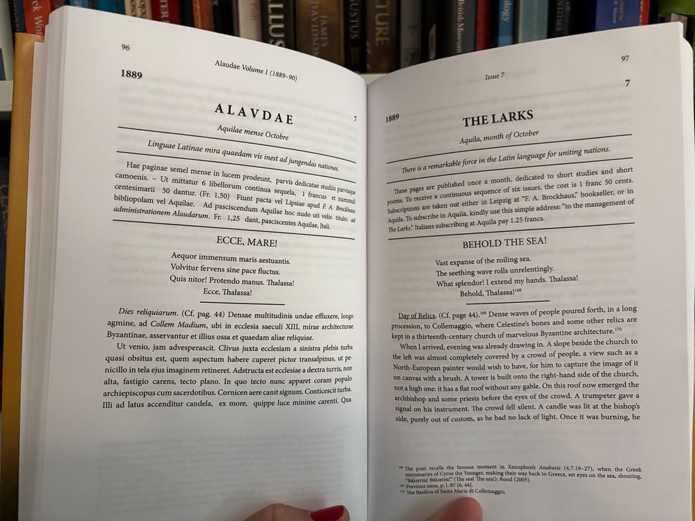 Photo of a double page of a book. The left page gives a Latin text of Issue 7 of the Alaudae, while the right page gives the same text in English.