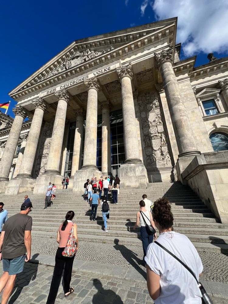 Aufgang zum Reichstagsgebäude