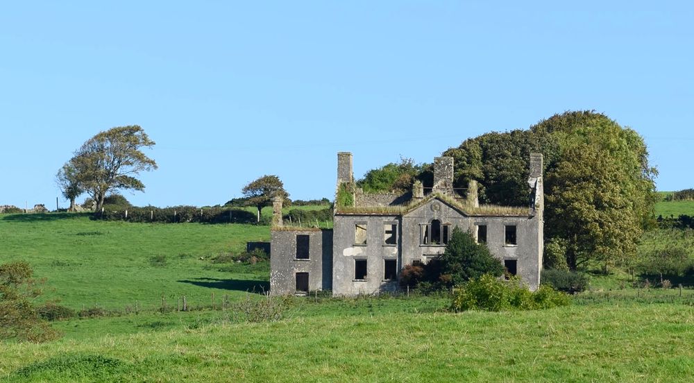 country house ruin
