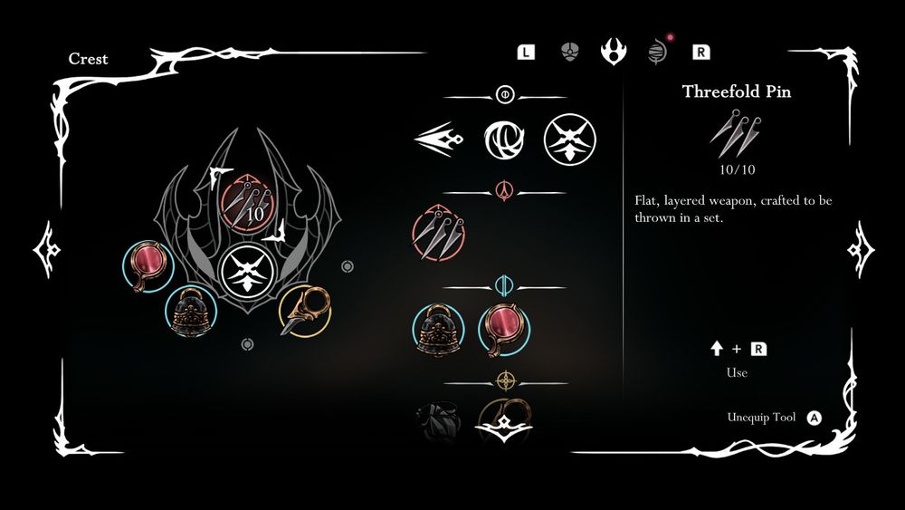 Captura de menu de crests de Silksong con la crest de hunter, pinchos, espejo, campana y el grip no se como se llama en español oops