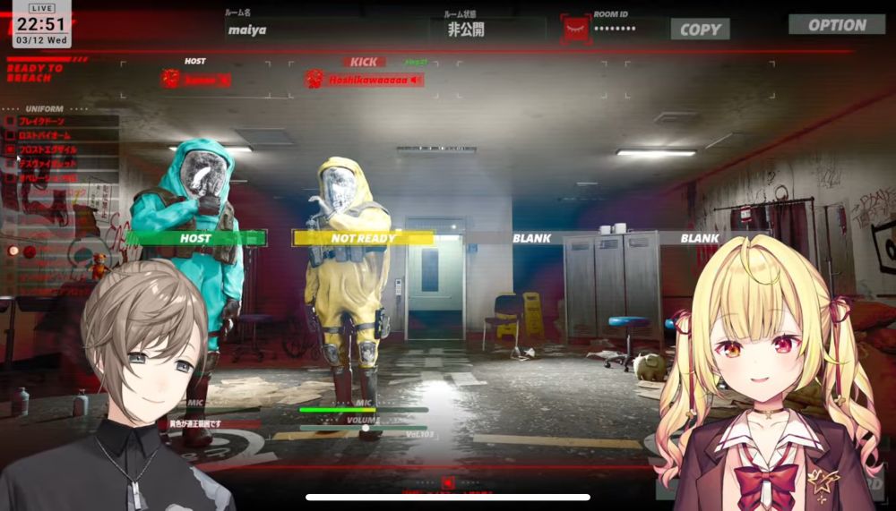 Kanae and Hoshikawa doing a pose in game where Hoshikawa is making half a heart with her hand, and instead of making the other half Kanae is giving a thumbs up. 