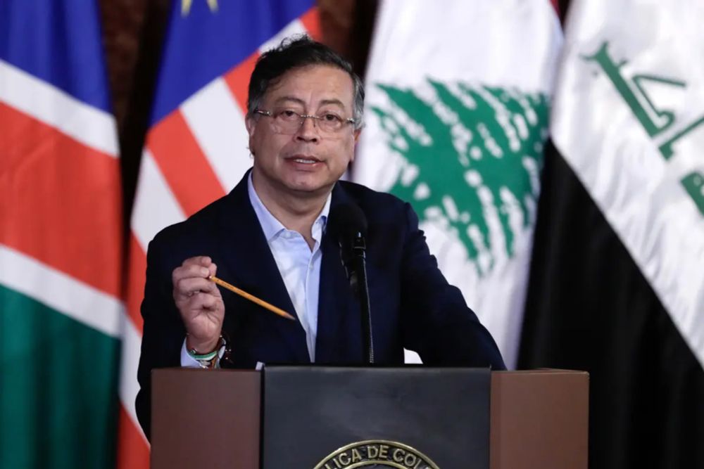 Petro dice que Colombia "debe salir" de la OTAN durante conferencia de emergencia por Gaza - teleSUR