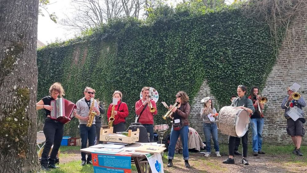 #Non à Tropicalia, serre tropicale dans le 62 
Voir page FB #Nonatropicalia 