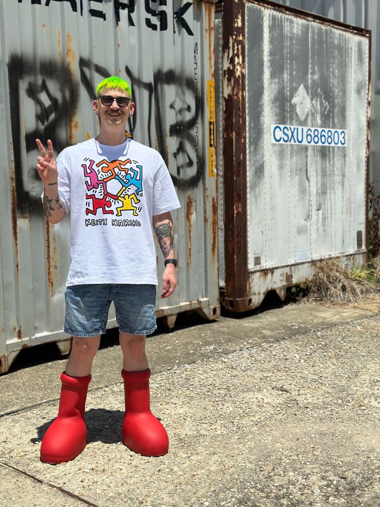 Me with my big ass red boots and my bright ass green hair 
