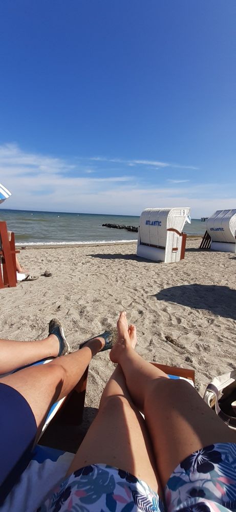 Füße am Ostseestrand