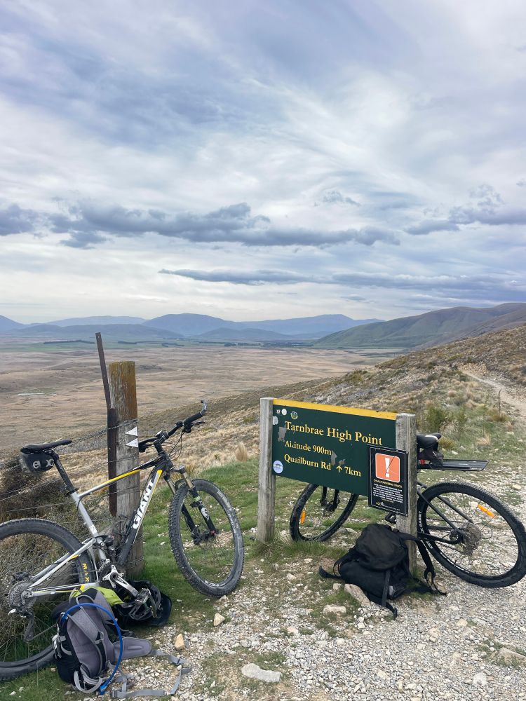 The high point - after 12 ks of rough uphill slogging.