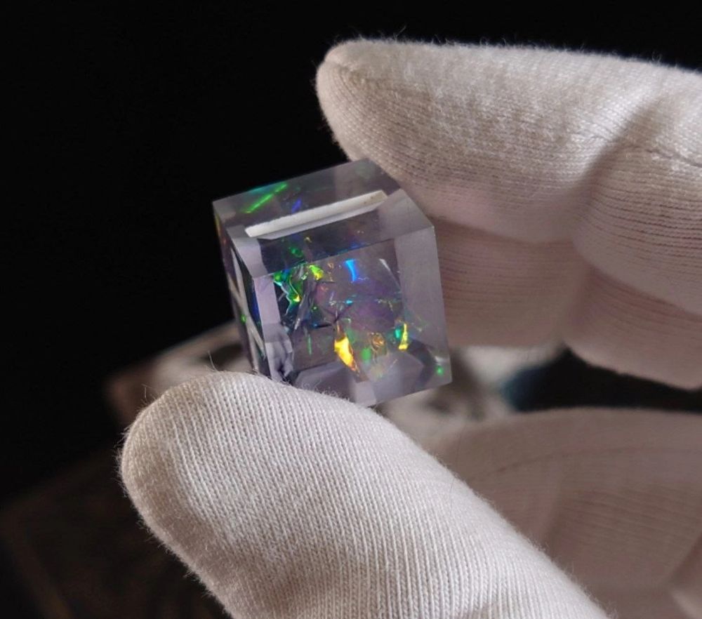 transparent fate or fudge dice with holographic film