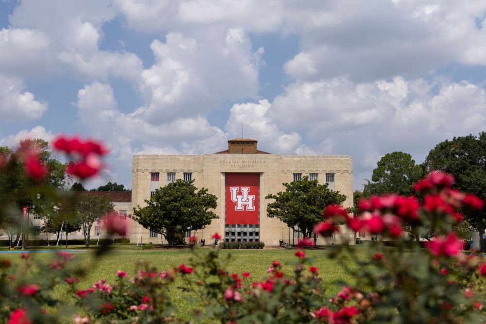 Department: Hobby School of Public Affairs


Salary: Commensurate with experience



Description:
The Hobby School of Public Affairs at the University of Houston (UH) invites applications for a tenure...