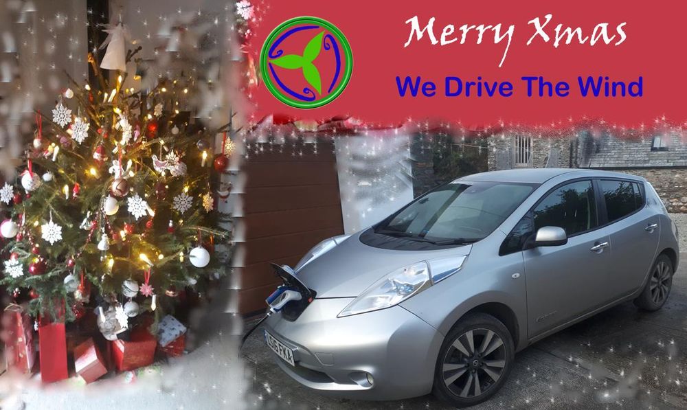 Lisa the Nissan LEAF lighting up a festive Xmas tree using the wonders of modern vehicle-to-home technology.

#V2Tree ?