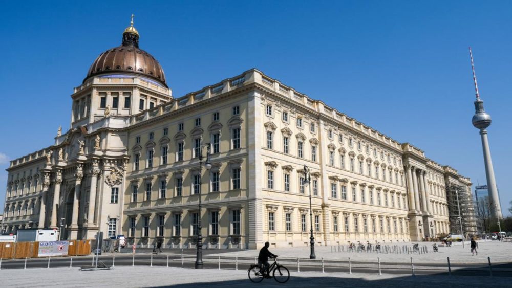 Berlin: „Preußenverherrlichung“ – Petition gegen Fassade des Humboldt Forums gestartet - WELT