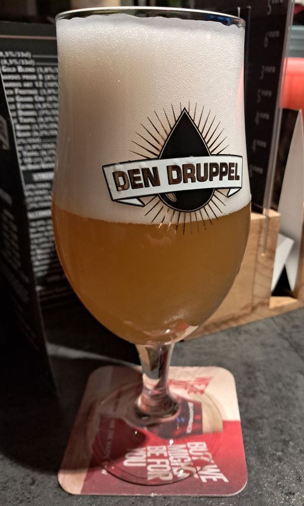 Glass of beer 