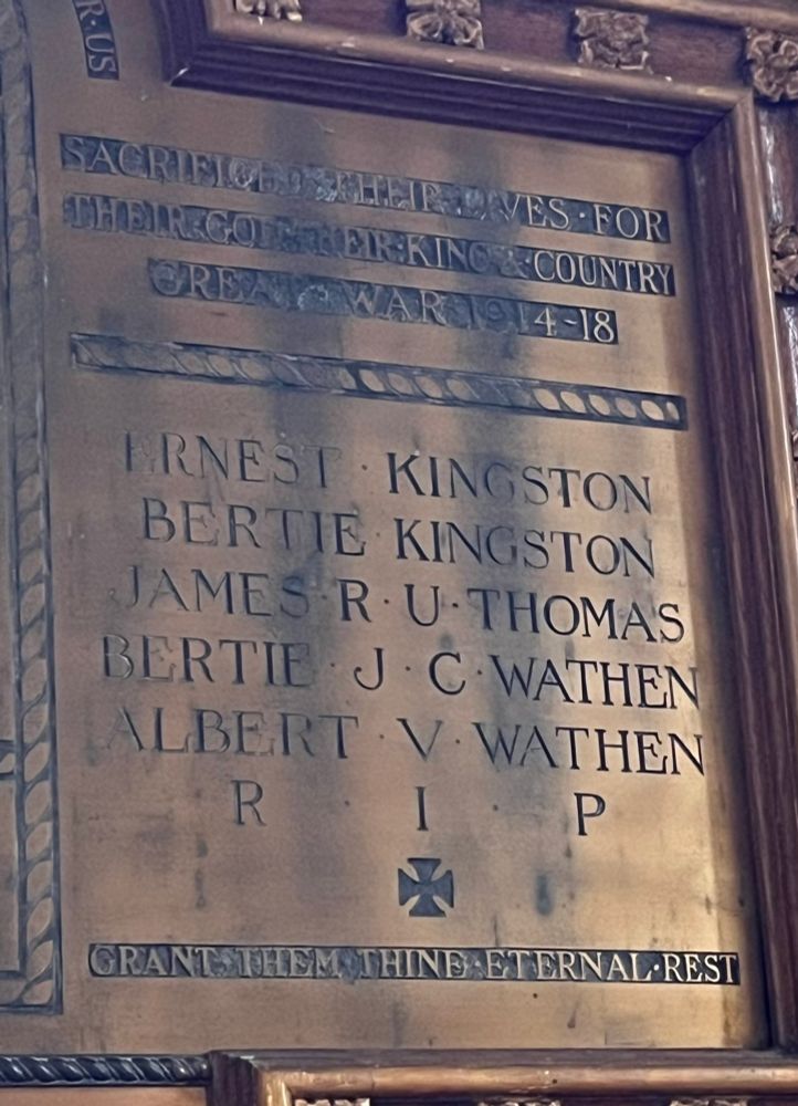 Draycott war memorial. Wooden detail. First World War names.