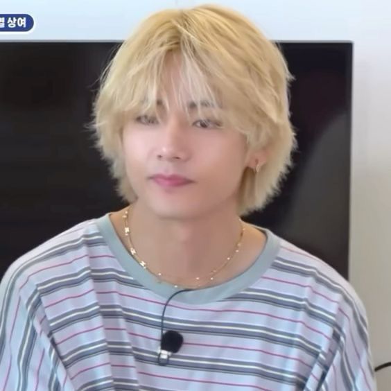 THIS LOOK I AM FERAL OVER 