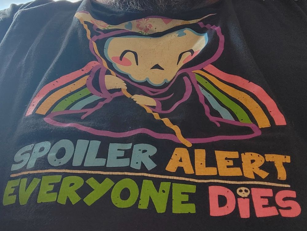 Shirt mit er Aufschrift 