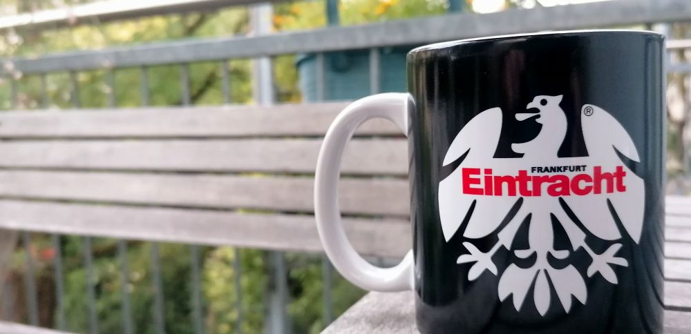 SGE Kaffeetasse mit 80er Logo