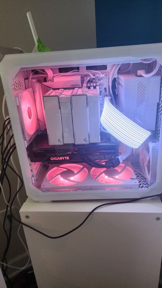 Pink computer with rgb turned on pink
