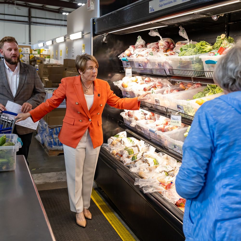 Governor Healey visits The Family Pantry of Cape Cod.